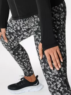 Sweaty Betty Haste Long Sleeve Running Top, Black -Sports And Leisure Equipment Store 005952414alt5