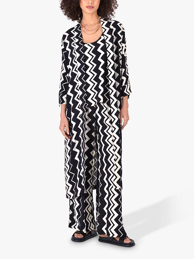 Ro&Zo Zig Zag Print Longline Shirt, Black/White 3 Ro&Zo Zig Zag Print Longline Shirt, Black/White
